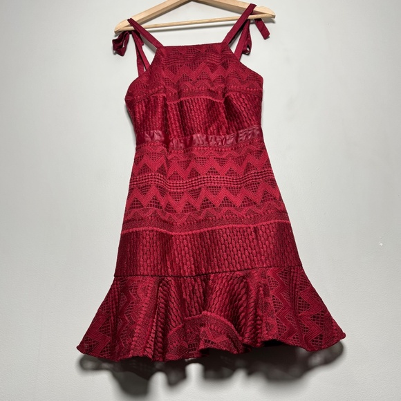 Two Sisters The Label Shona Dress in a Dark Red Sz 4 - Picture 3 of 8